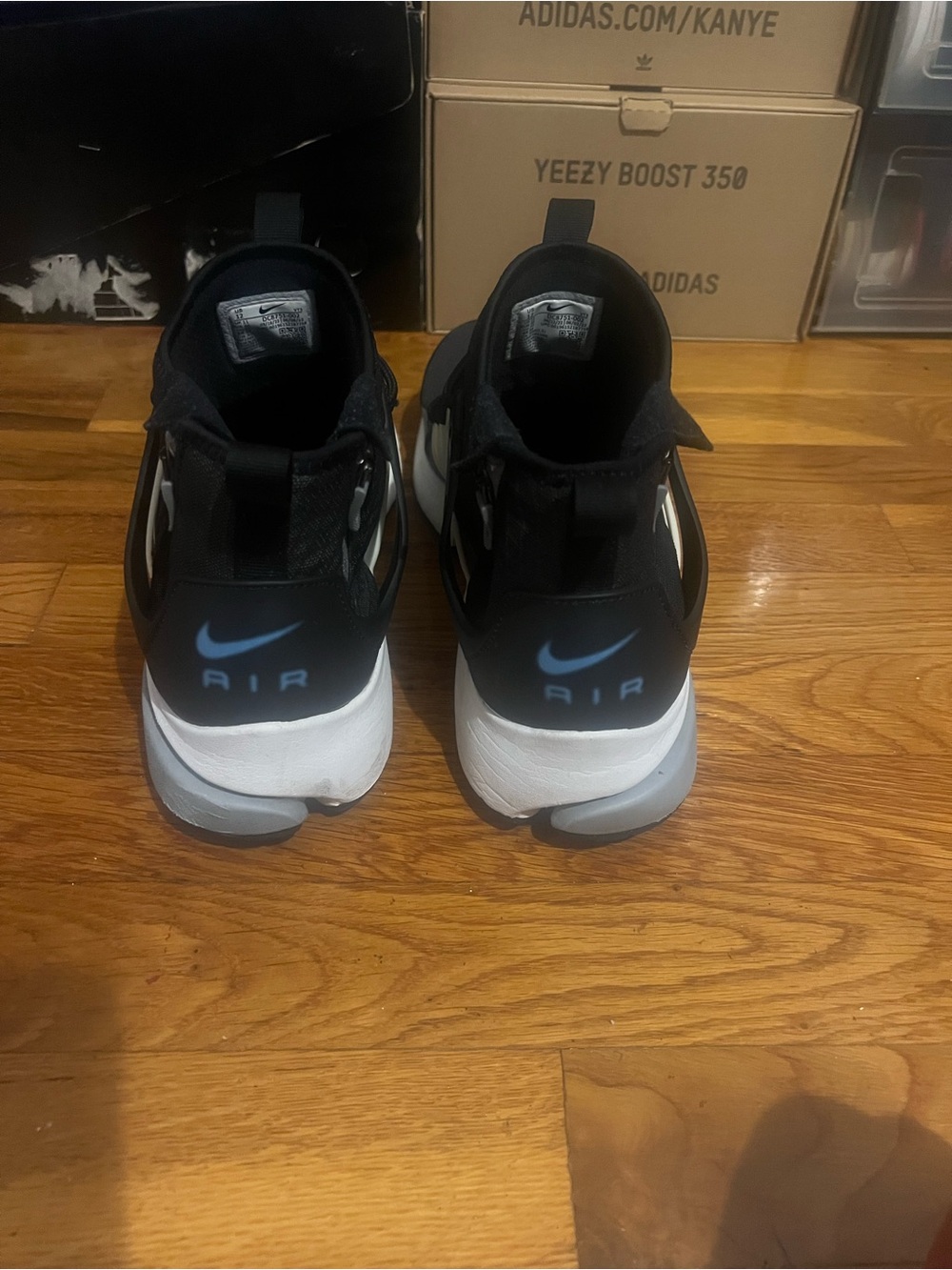 Nike Men’s Black, White and Cream Sock-Style Sneakers - Picture 4 of 9